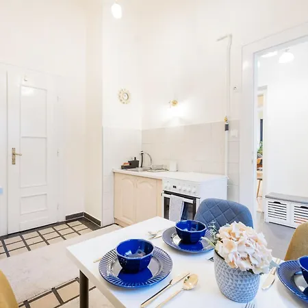 Rose - Elegant Apartment