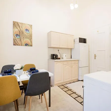 Rose - Elegant Apartment